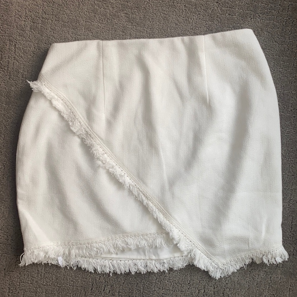 super down white skirt